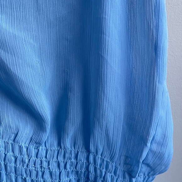 💙BOGO💙 H&M Blue Ruffled Blouse Size 12 - Picture 5 of 5